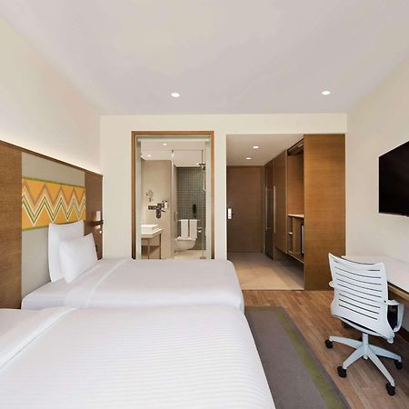 Novotel Guwahati Gs Road Buitenkant foto